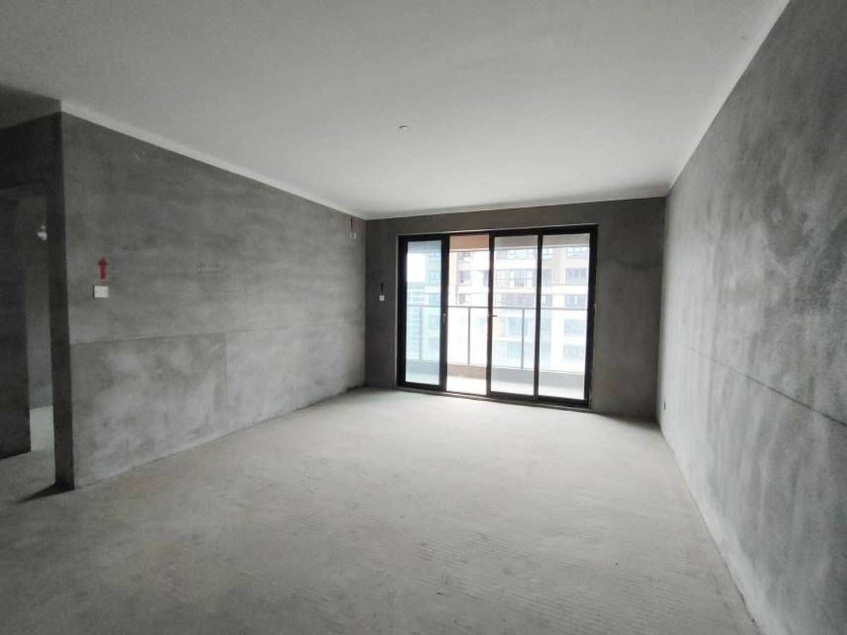 融创文旅城翰林府，132㎡四室南北通透毛坯房 缩略图4