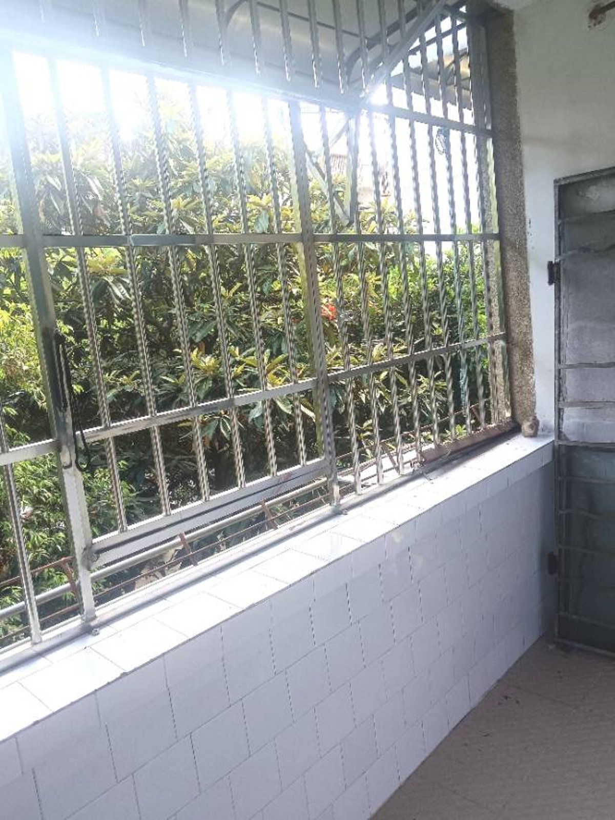 石油六公司小区A区，南北通透两居室，总价28万 缩略图3
