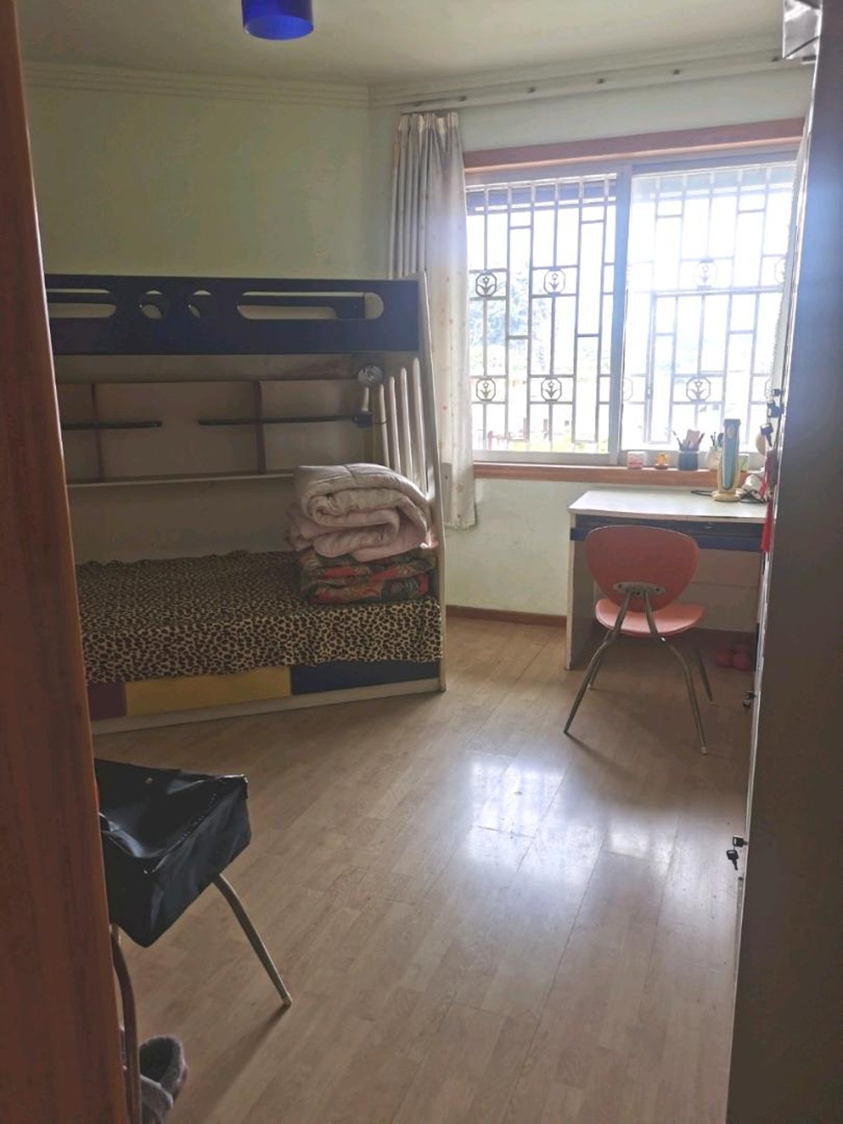 东华路温馨两居，东南向采光好，中华小学旁 缩略图3