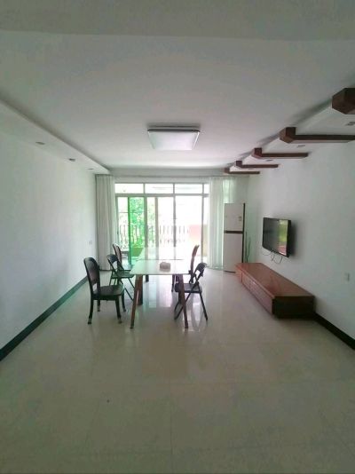 金桂苑 118㎡ 3室2厅2卫 1900元/月