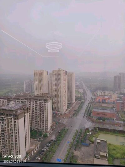 大龙府精装三房，南向采光好，总价41.8万