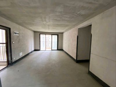 兴汇城南北通透三居室，毛坯现房35.8万
