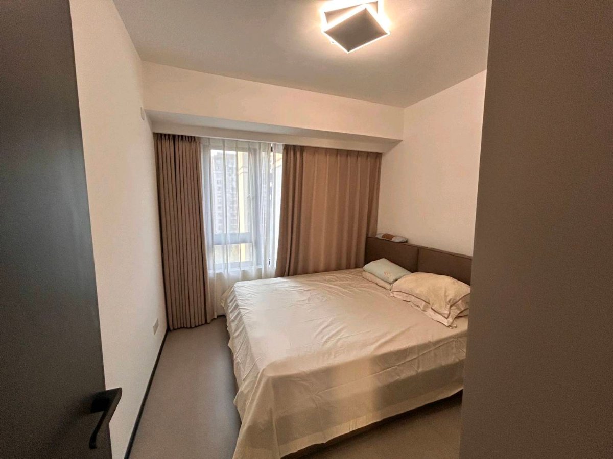 融创春澜府143㎡豪装四居 南向9层赠全屋家电 缩略图5