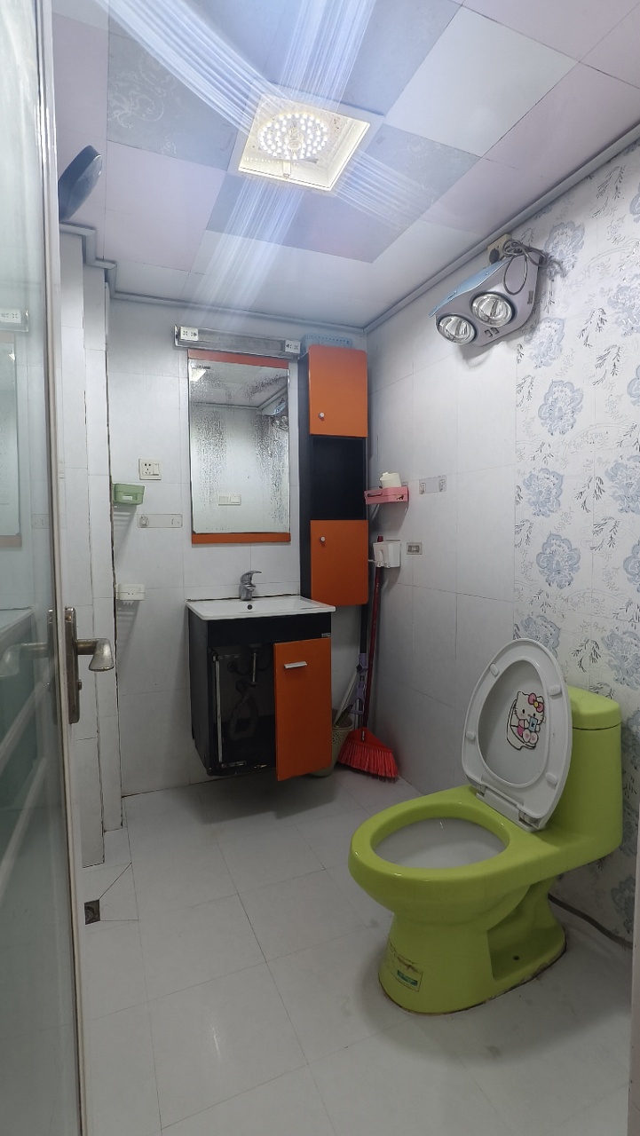 叠彩区北极广场旁 八里街的价格，买市区三房 缩略图9