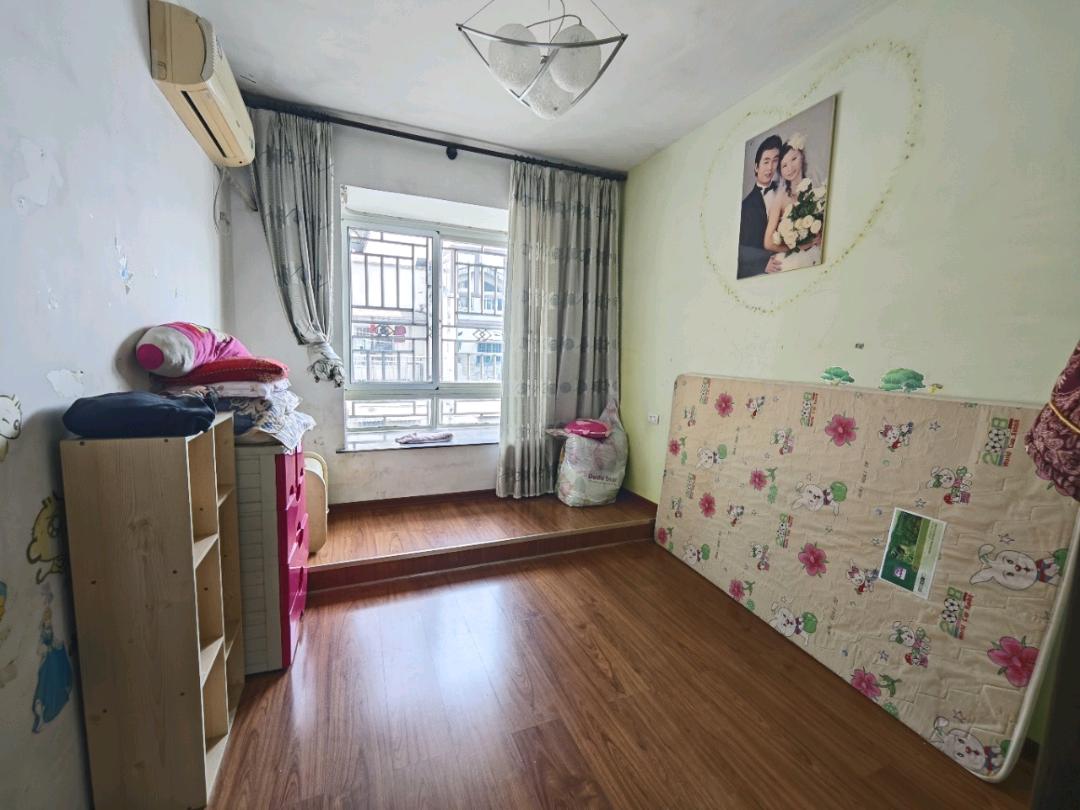 杏花苑125㎡精装复式 4室3厅3卫朝南35.8万 缩略图7