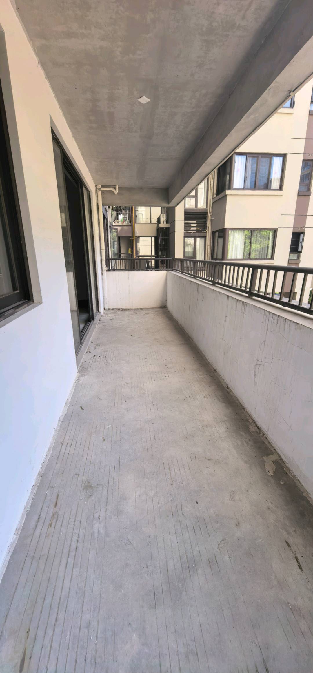 直降15万一口价94.8万房东血亏30多万 送大露台 缩略图4