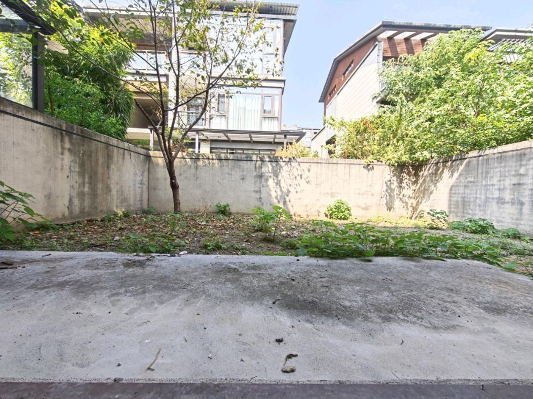 荣和林溪府观棠205㎡边户别墅 赠300㎡花园露台 大图