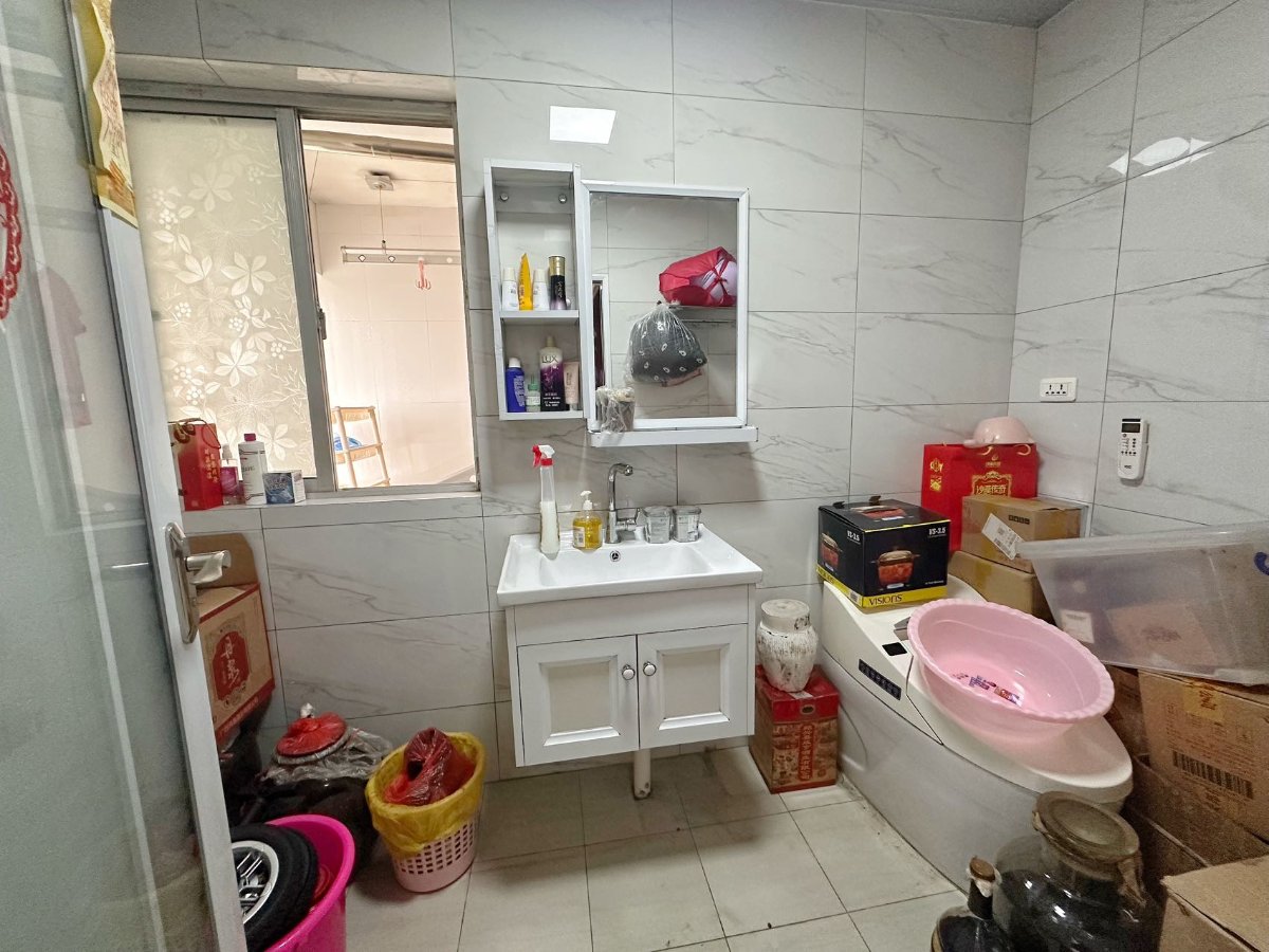 东方大厦 3室2厅2卫 175.70㎡ 118.8万 图片 8
