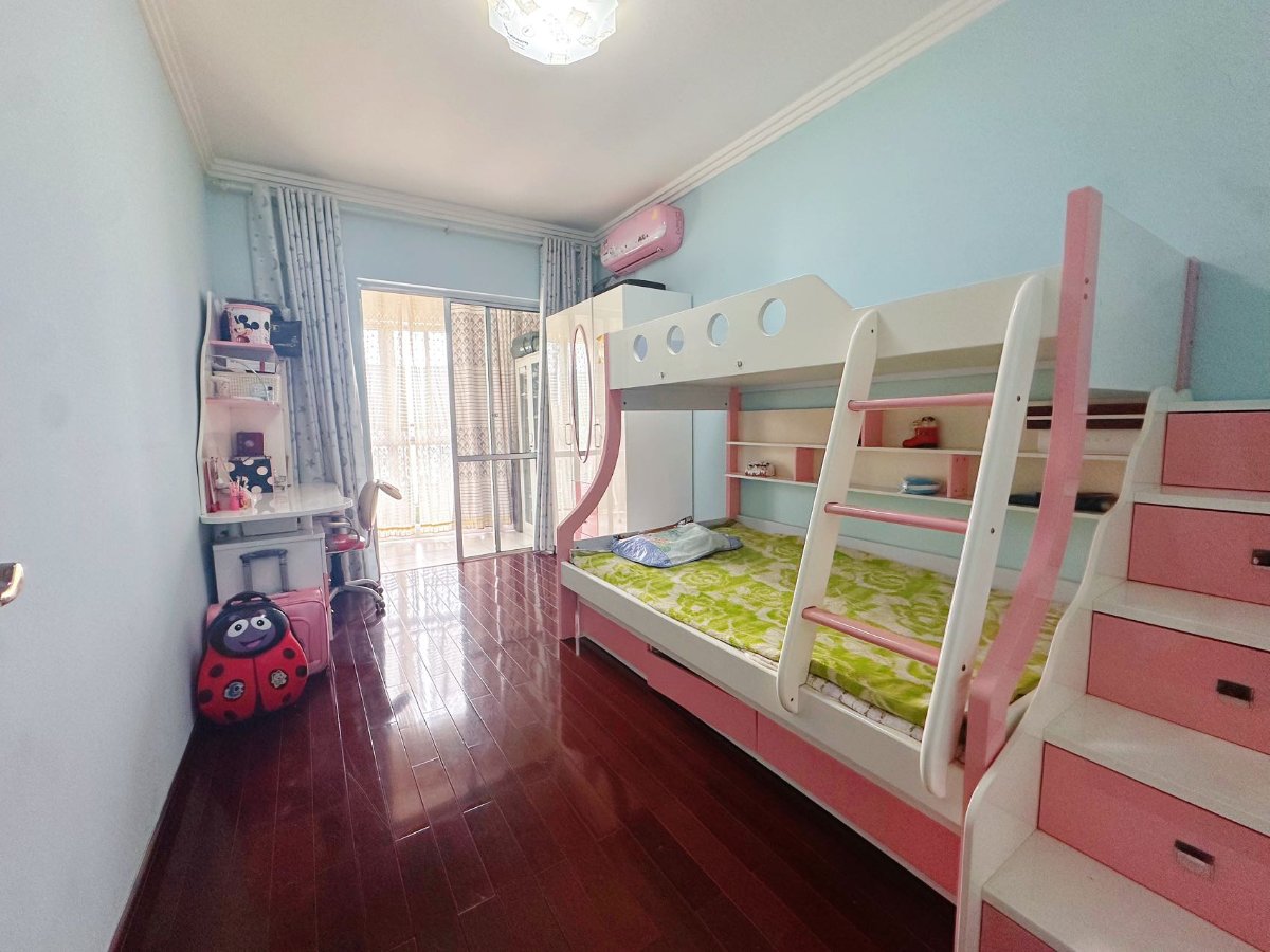 东方大厦 3室2厅2卫 175.70㎡ 118.8万 图片 5